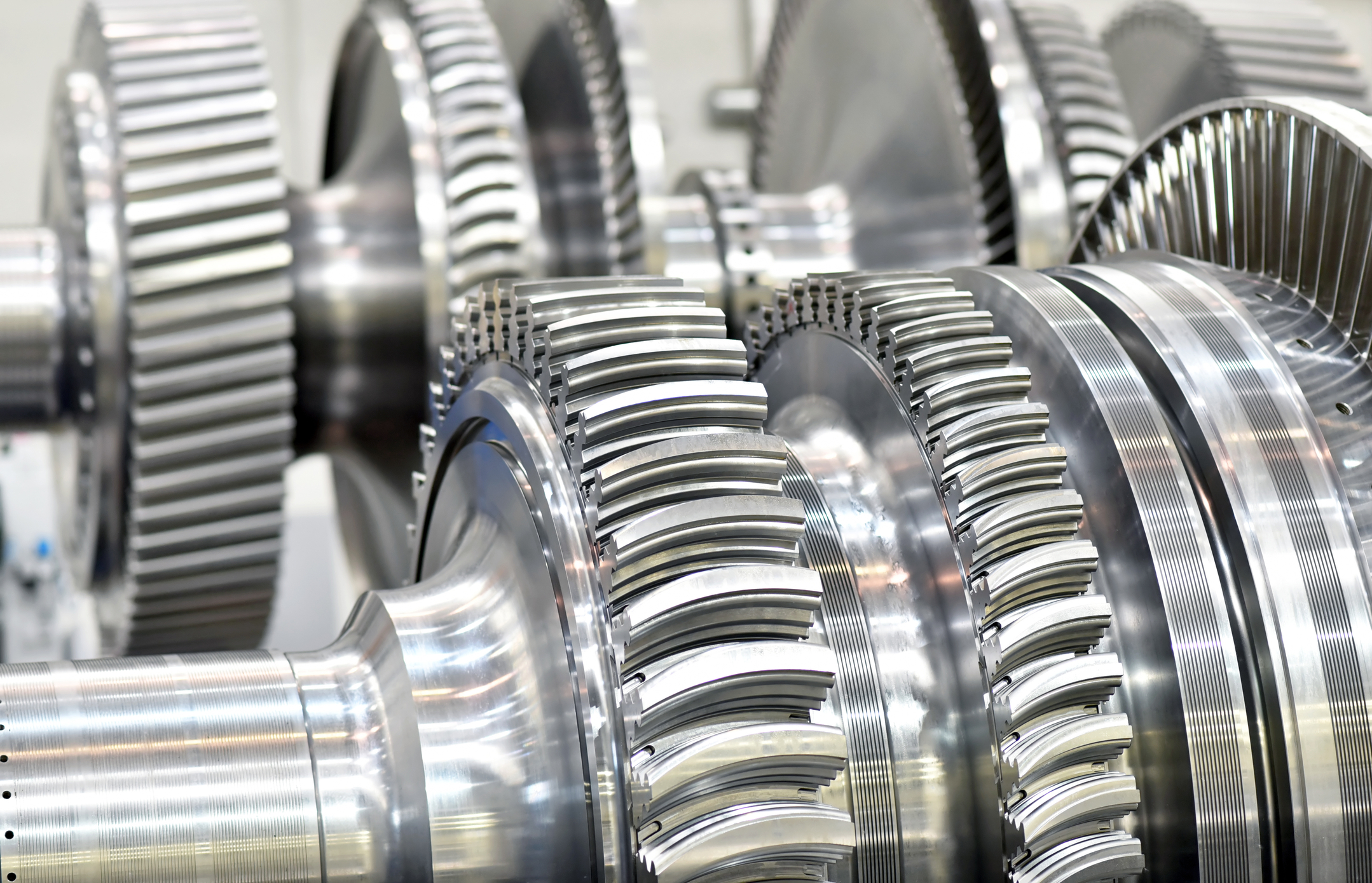 What parallels exist between traditional Gas Turbines with  SCO2 turbine of the future?