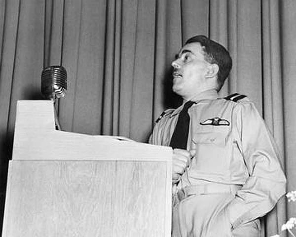 Sir Frank Whittle, giving a talk at the facility now known as the NASA Glenn Research Center, in 1946