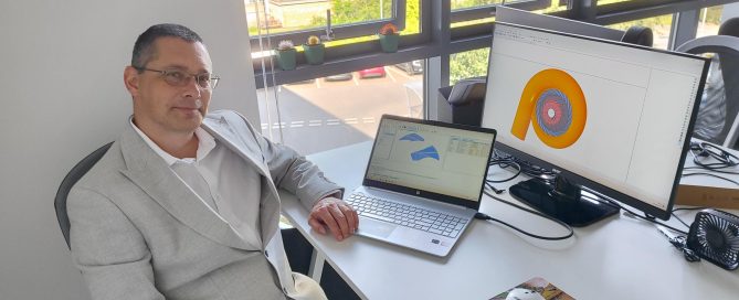 Image of Ievgen Rublevskyi’s using AxSTREAM and working in the SoftInWay UK office